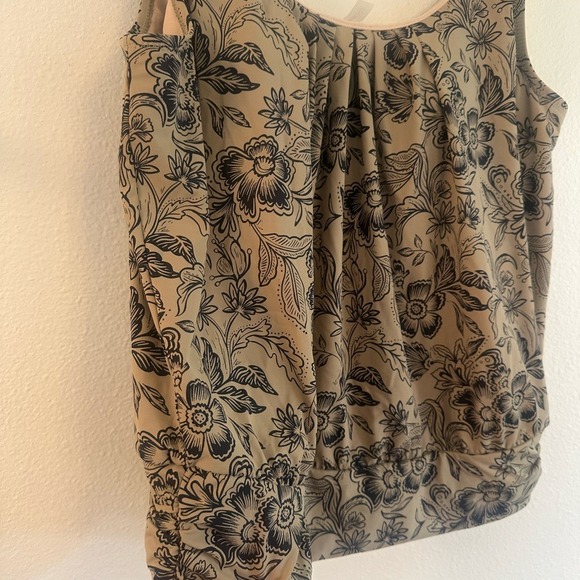 Garnet Hill Black and Olive Floral swim tankini top size 10 - Picture 2 of 8